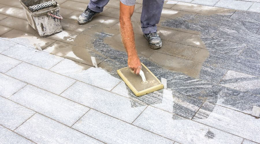 Expert Emergency Roof Repairs services in Struthers, OH